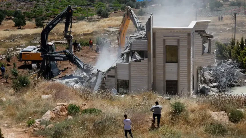 UN Inquiry Shock Israeli Forces Shield Illegal Settlers During Palestinian Attacks